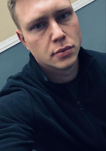 Олег из Курска, мне 30, познакомлюсь для постоянных отношений