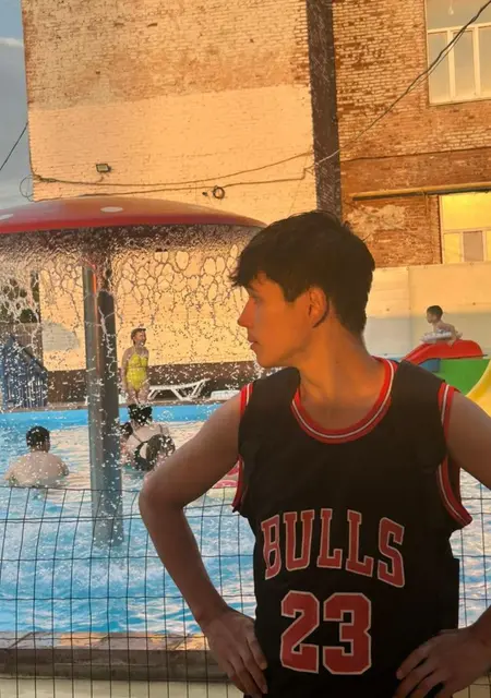 Я Мансур, 20, из Краснодара, ищу знакомства на одну ночь