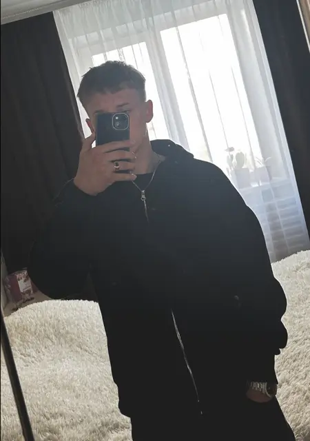 Я Никита, 19, знакомлюсь на одну ночь в Комсомольске-на-Амуре