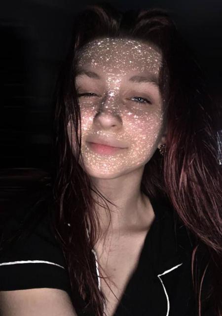 Алинка из Уфы, мне 18, познакомлюсь для общения