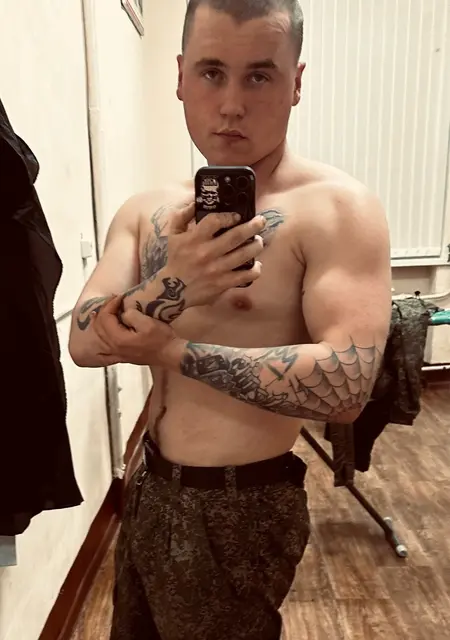 Я Денис, 21, из Ставрополя, ищу знакомство для общения