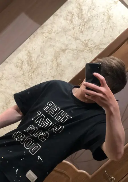 Тимур из Махачкалы, мне 19, познакомлюсь на одну ночь