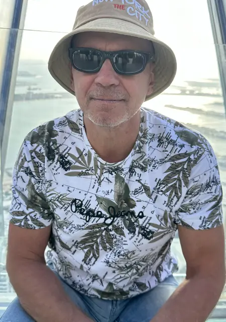 Сергей из Кемерово, ищу на сайте знакомства на одну ночь