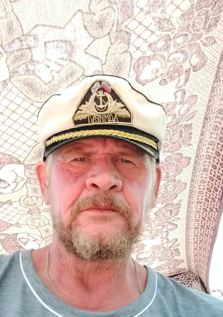 Алексей из Геленджика, мне 59, познакомлюсь на одну ночь