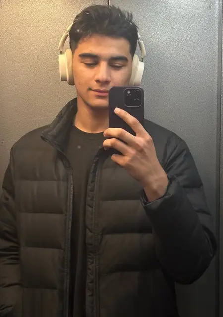 Я Ренат, 19, из Пензы, ищу знакомства без обязательств