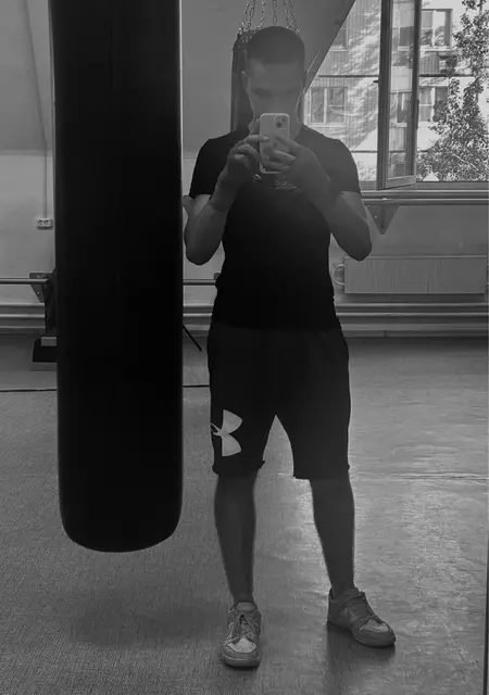 Я Олег, 18, знакомлюсь без обязательств в Тольятти