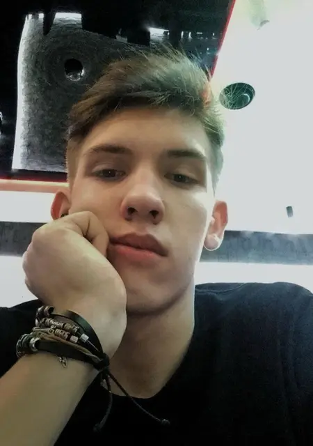 Я Кирилл, 19, знакомлюсь без обязательств в Домодедове