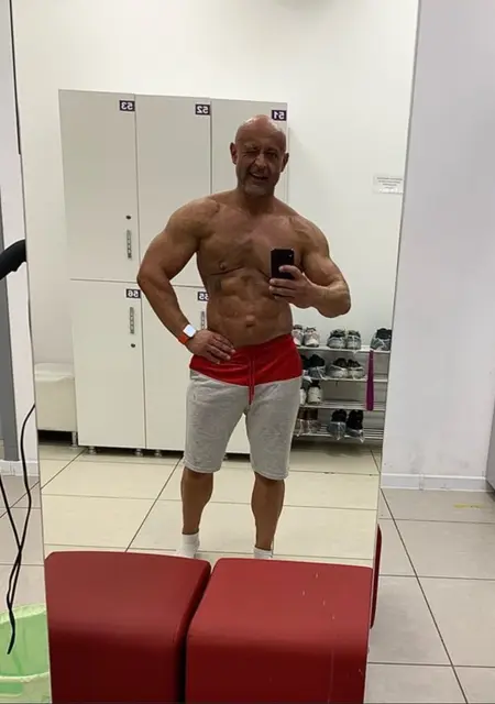 Я Павел, 40, знакомлюсь для открытые отношения в Новомосковске