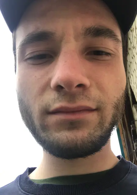 Я Dmitry, 22, из Мелеуза, ищу знакомства без обязательств