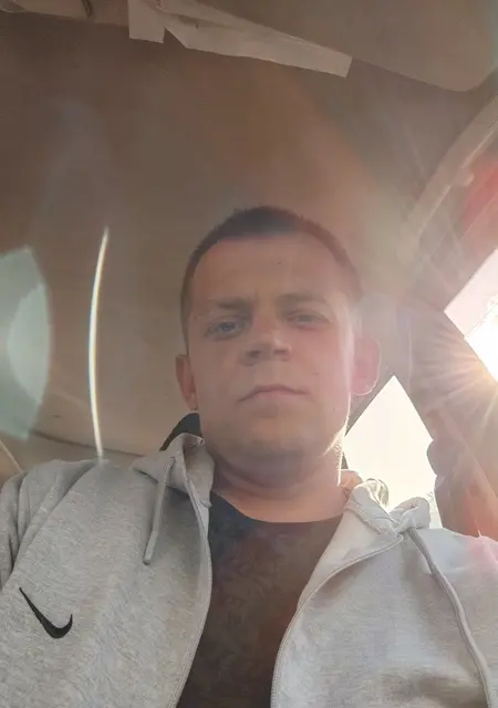 Александр из Сыктывкара, мне 32, познакомлюсь для совместных путешествий