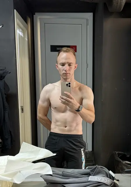 Я Артем, 30, знакомлюсь без обязательств в Новосибирске