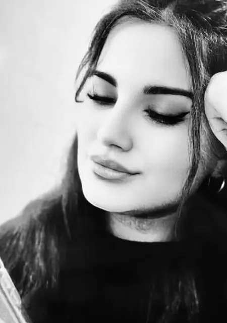 Ксения из Астрахани, ищу на сайте знакомства на одну ночь