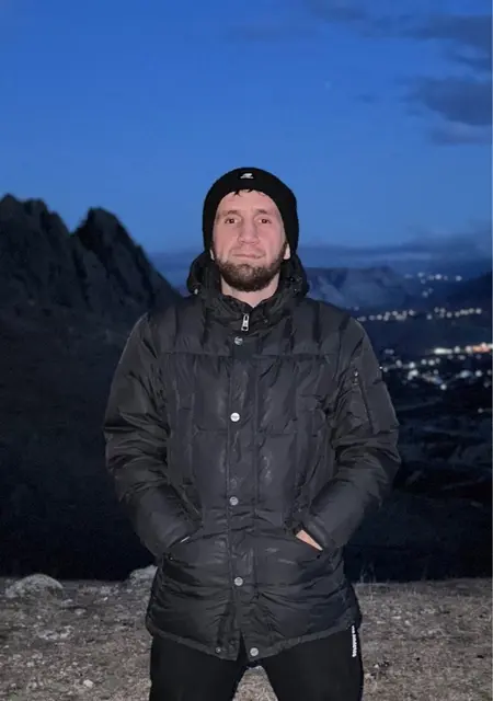 Я Магомед, 37, знакомлюсь на одну ночь в Каспийске