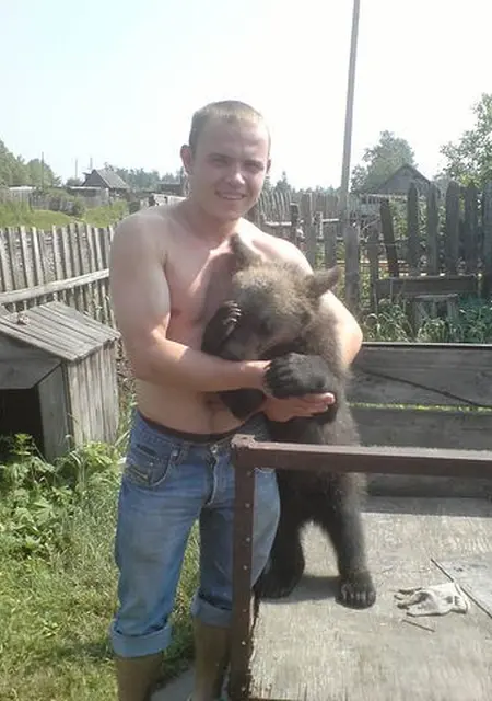 Артем из Сергиева Посада, мне 36, познакомлюсь без обязательств