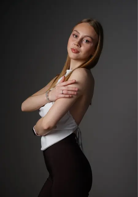 Алина из Москвы, мне 20, познакомлюсь для вирта