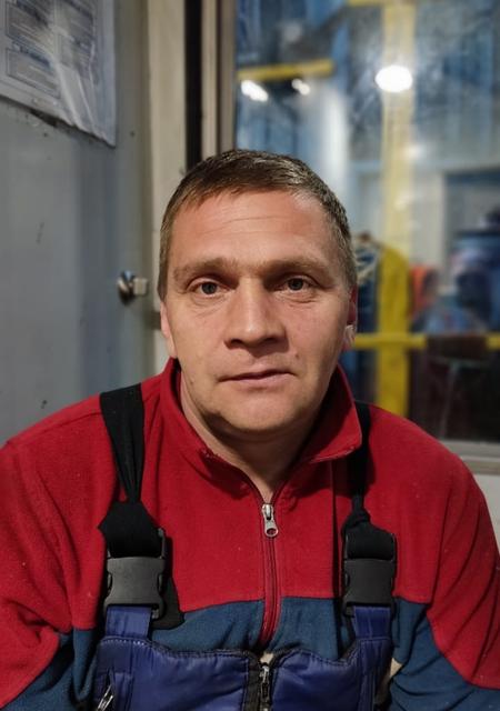 Я Саша, 45, из Рыбинска, ищу знакомства на одну ночь