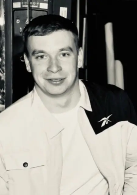 Денис из Оренбурга, мне 27, познакомлюсь для приятного времяпровождения