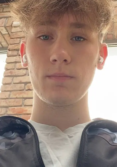 Матвей из Южно-Сахалинска, ищу на сайте приятное времяпровождение