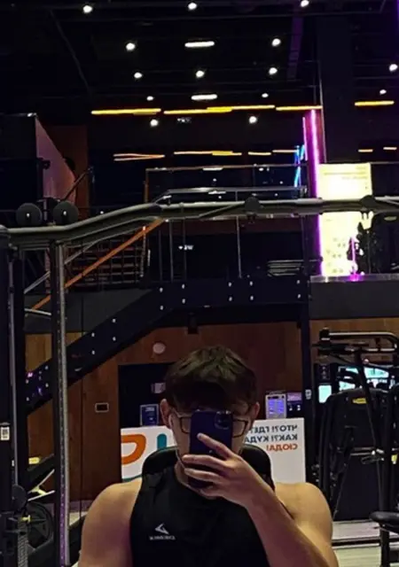 Я Баир, 25, знакомлюсь на одну ночь в Элисте