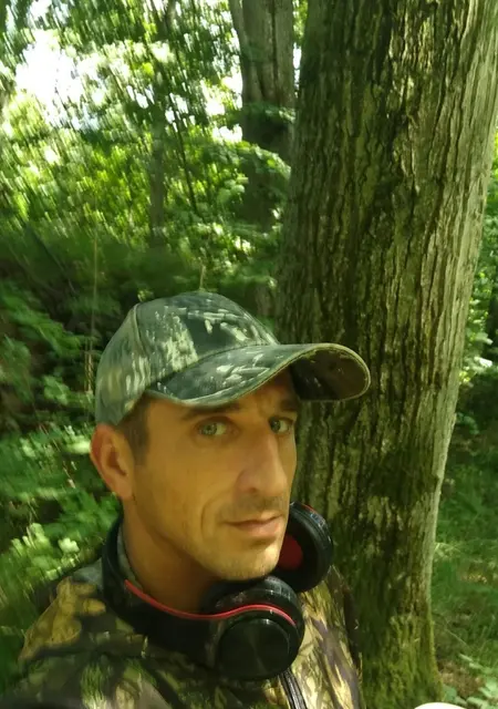 Юрий из Калининграда, мне 43, познакомлюсь на одну ночь