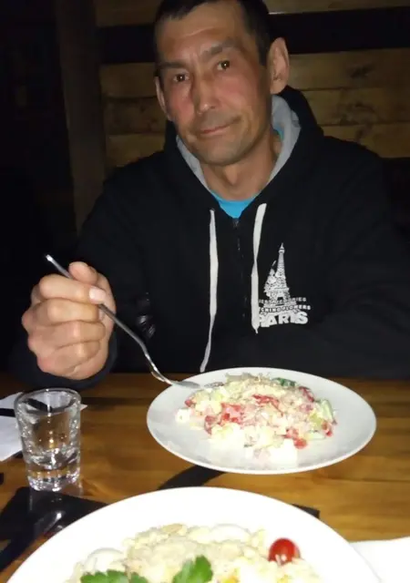 Я Ураз, 47, из Тобольска, ищу знакомство для общения