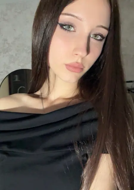 Софья из Ростова-на-Дону, мне 19, познакомлюсь для вирта