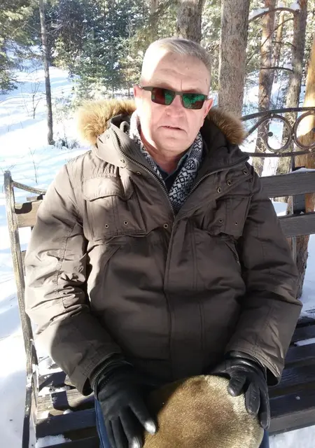 Влад из Йошкар-Олы, мне 63, познакомлюсь без обязательств