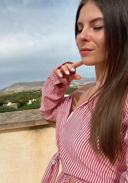 Анна из Новосибирска, ищу на сайте открытые отношения