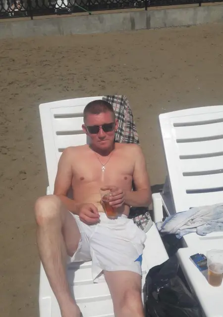 Dimon из Уфы, мне 45, познакомлюсь на одну ночь