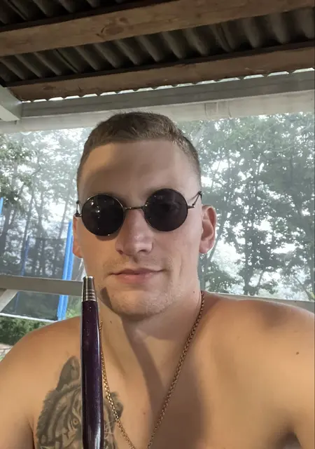 Евгений из Благовещенска, ищу на сайте знакомства на одну ночь