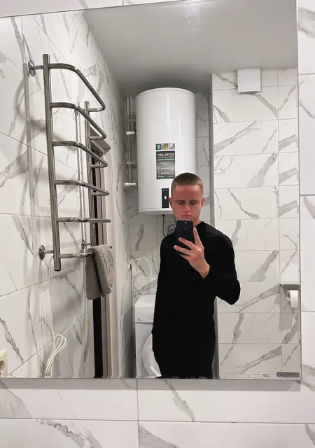 Я Валерий, 27, знакомлюсь на одну ночь в Ялте