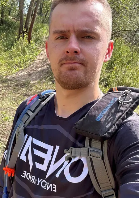 Юрий из Кстова, мне 26, познакомлюсь для общения