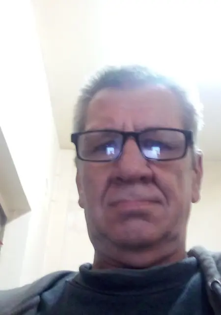 Андрей из Санкт-Петербурга, ищу на сайте знакомства без обязательств