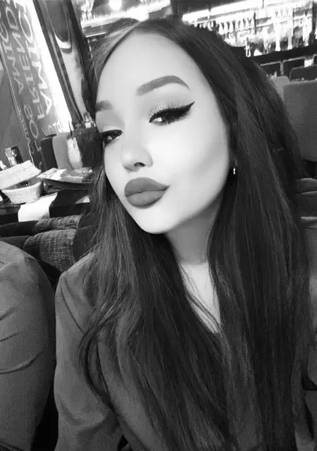 Анфиса из Кургана, мне 19, познакомлюсь для вирта