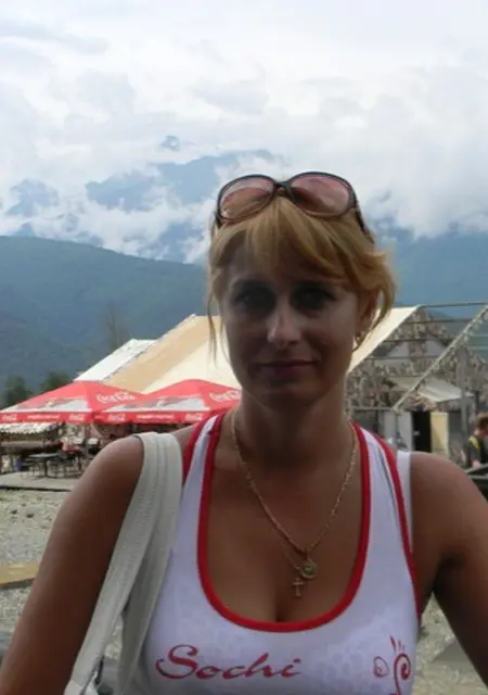 Я Лариса, 48, знакомлюсь для постоянных отношений в Ярославле