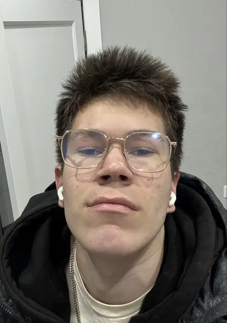 Стас из Ижевска, ищу на сайте знакомства на одну ночь