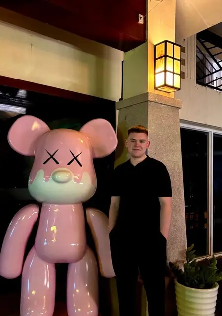 Я Кирилл, 22, из Монино, ищу знакомства на одну ночь