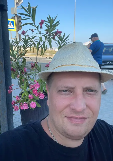 Я Alex, 38, знакомлюсь для открытые отношения в Кольчугине