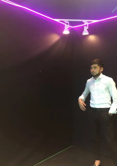 Я Shaxzod, 25, из Мурино, ищу знакомства без обязательств