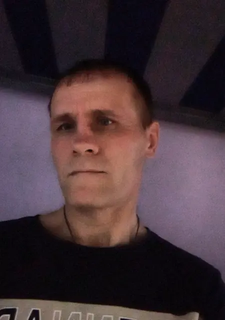 Я Витя, 43, из Великого Новгорода, ищу знакомство для постоянных отношений