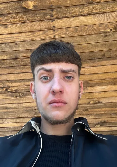 Сергей из Воронежа, мне 21, познакомлюсь для общения