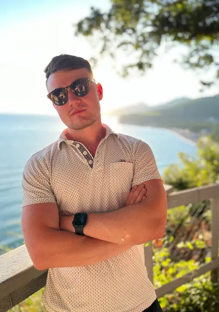 Я Игорь, 25, из Уссурийска, ищу знакомства на одну ночь