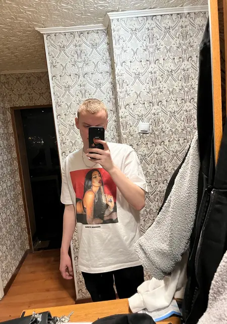 Я Андрей, 20, знакомлюсь для открытые отношения в Гремячинске