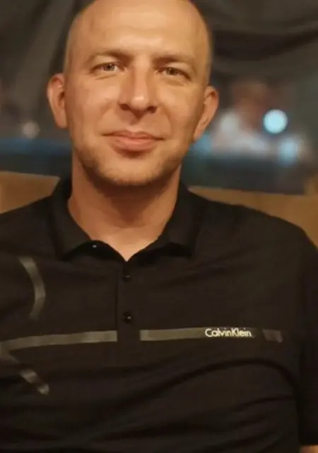 Я Yurii, 39, знакомлюсь без обязательств в Оренбурге