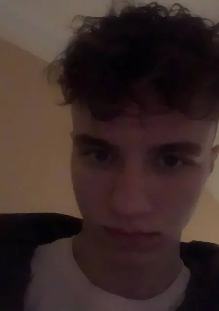 Матвей из Ишимбая, ищу на сайте знакомства на одну ночь