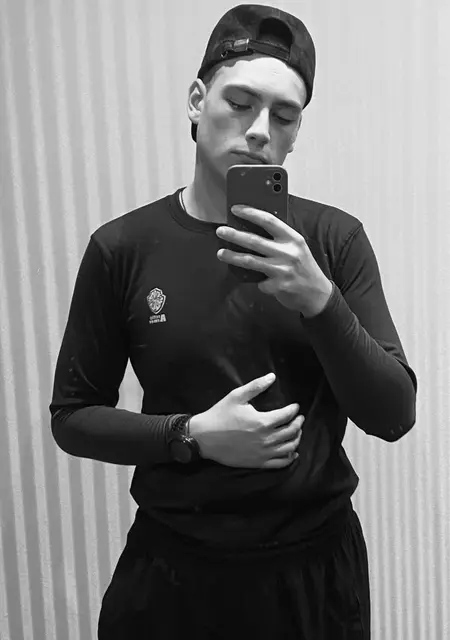 Алексей из Ярославля, мне 21, познакомлюсь на одну ночь