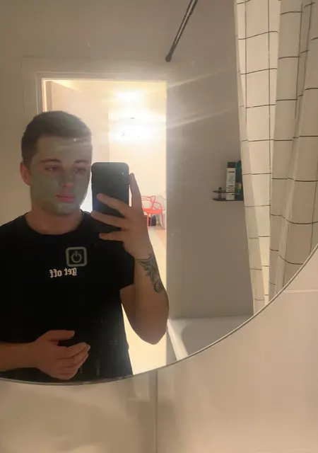 Nikita из Новороссийска, ищу на сайте приятное времяпровождение