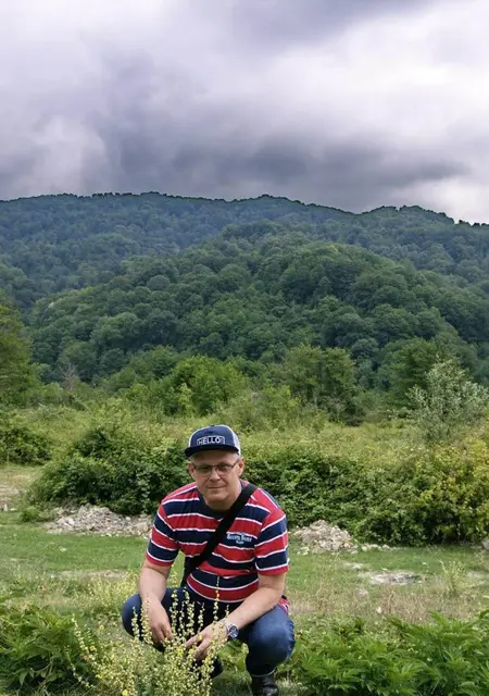 Я Олжес, 61, из Екатеринбурга, ищу знакомство для общения