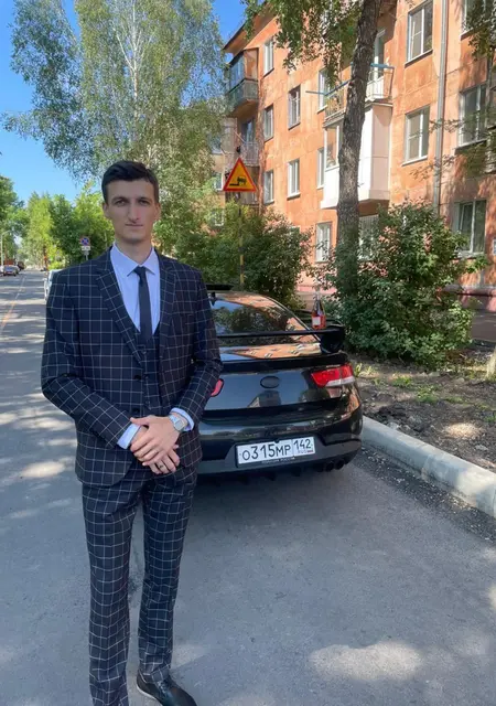 Артур из Юрги, мне 25, познакомлюсь на одну ночь