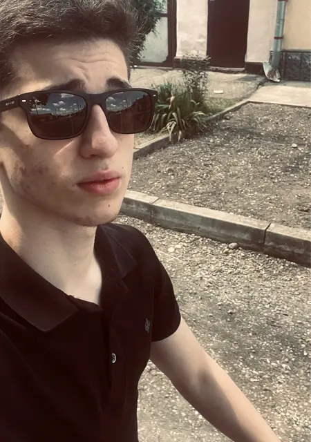 Tamerlan из Ставрополя, мне 20, познакомлюсь для вирта